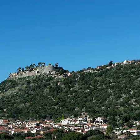Melanthi Castle View Holiday *