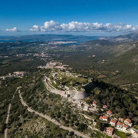 Melanthi Castle View Holiday